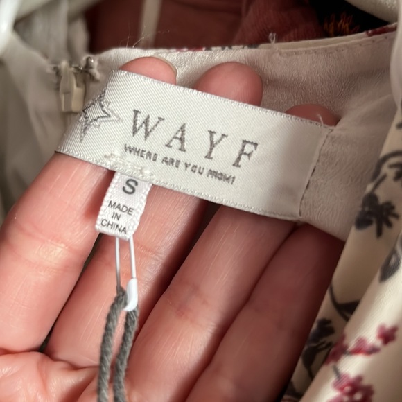 NWT WAYF Tiered Cut out Floral Maxi S - Picture 9 of 15